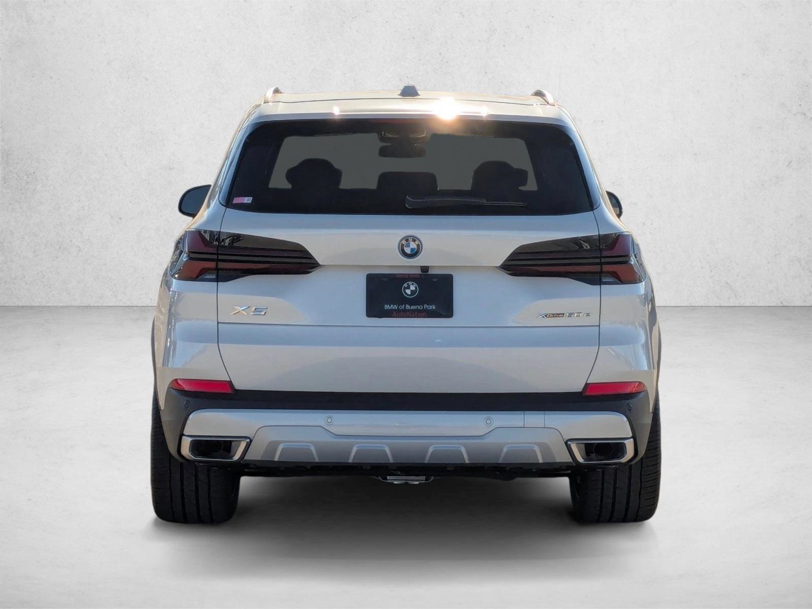 New 2026 BMW X5 xDrive50e w/ Executive Package AWD/4WD image 8