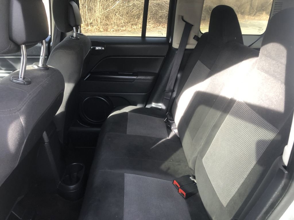 Used 2016 Jeep Patriot Sport w/ Power Value Group image 17