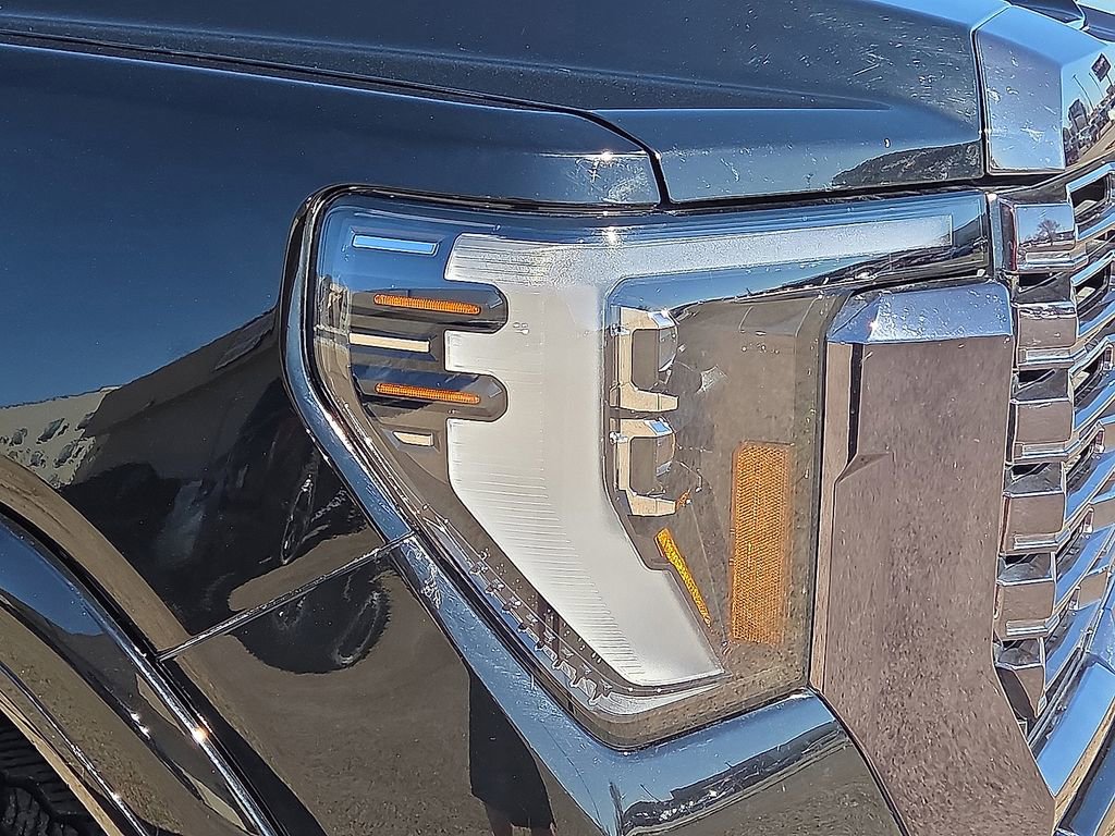 Used 2024 GMC Sierra 3500 Denali Ultimate image 11