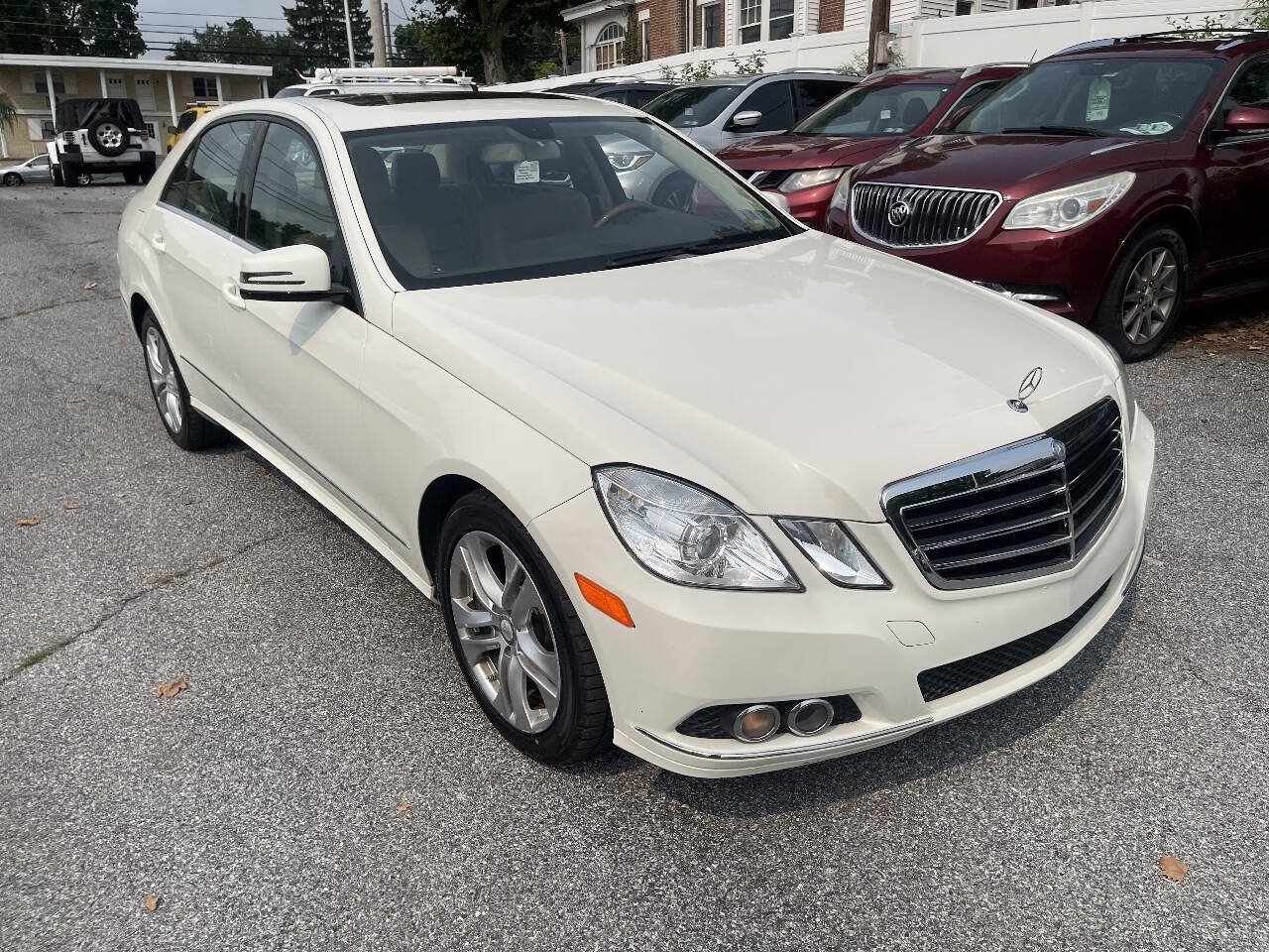 Used 2011 Mercedes-Benz E 350 4MATIC Sedan image 4