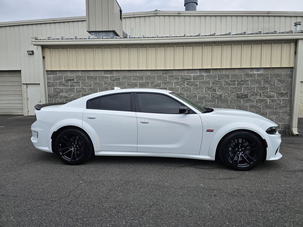 Used 2023 Dodge Charger Scat Pack RWD image 9