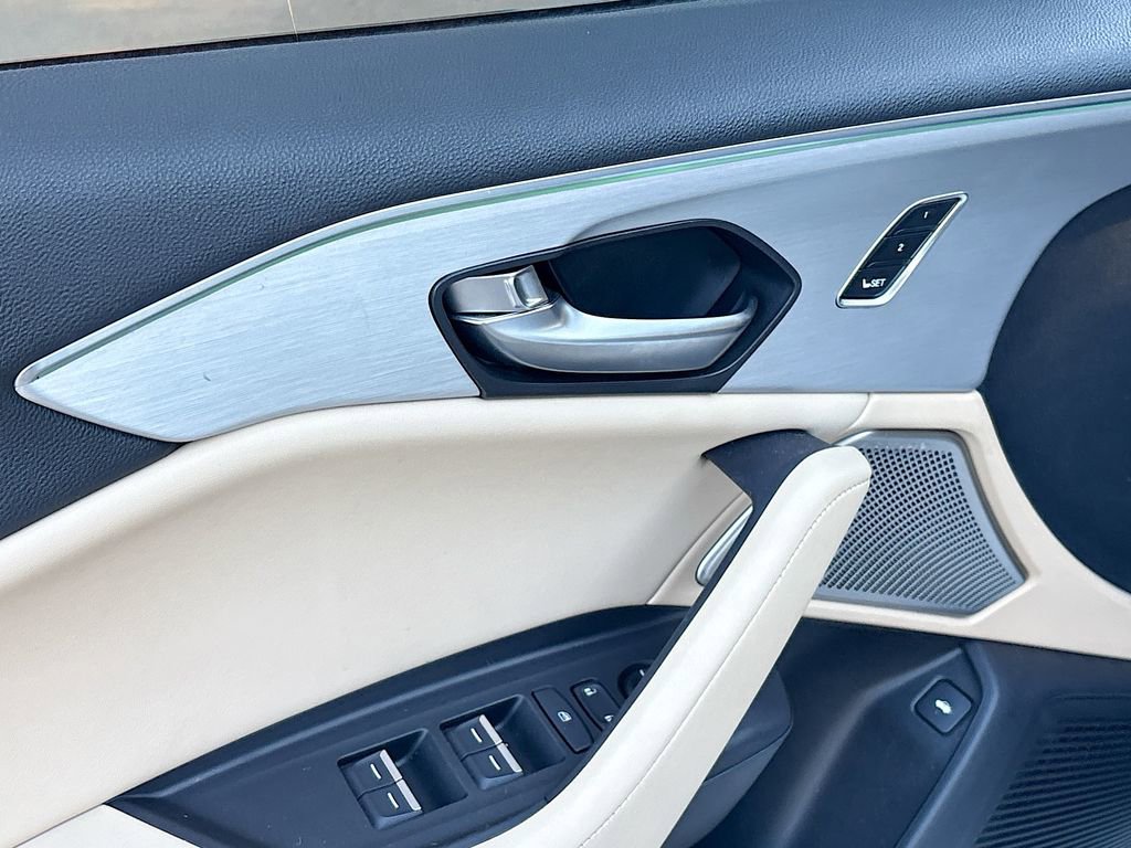 Used 2022 Acura TLX w/ Technology Package FWD image 18