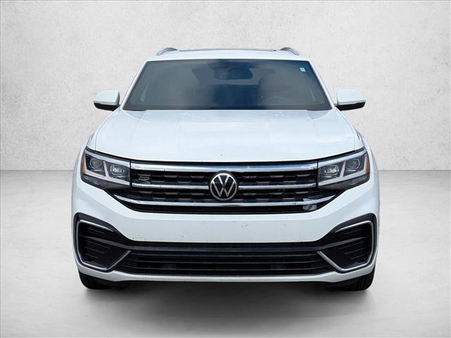 Used 2021 Volkswagen Atlas Cross Sport SE w/ Panoramic Sunroof Package image 2