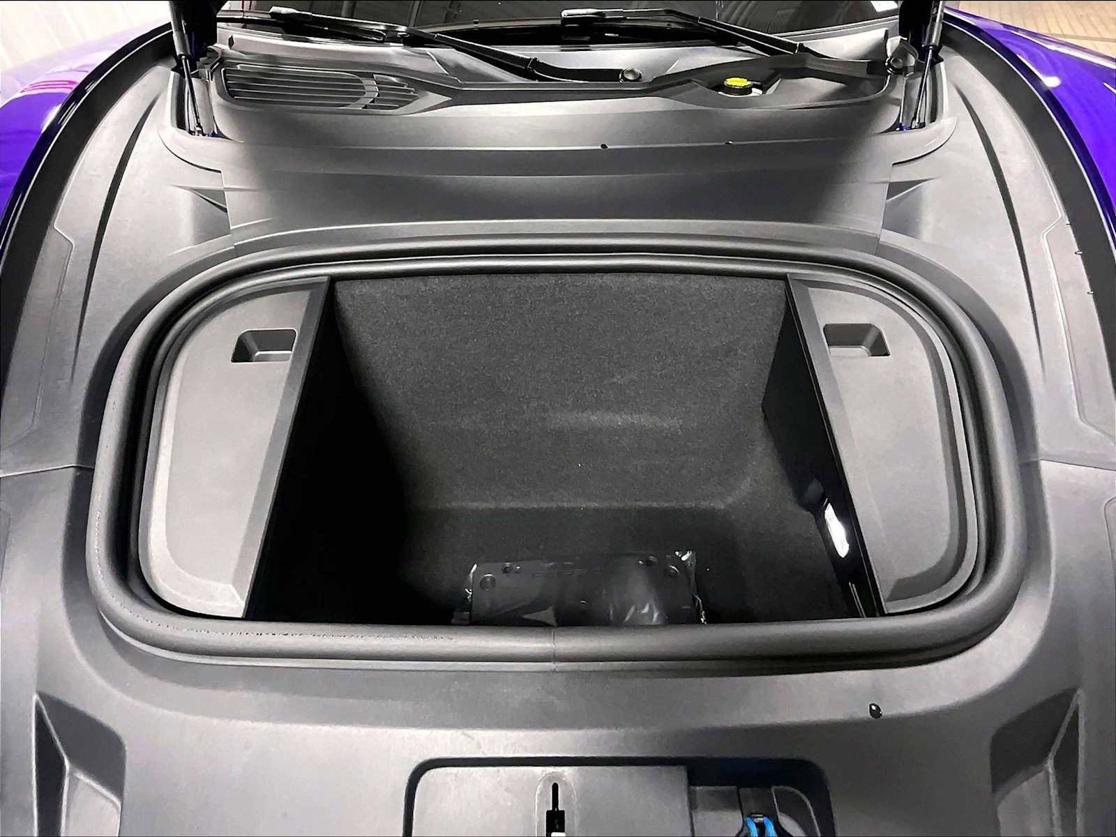 New 2026 Porsche Taycan 4S image 35