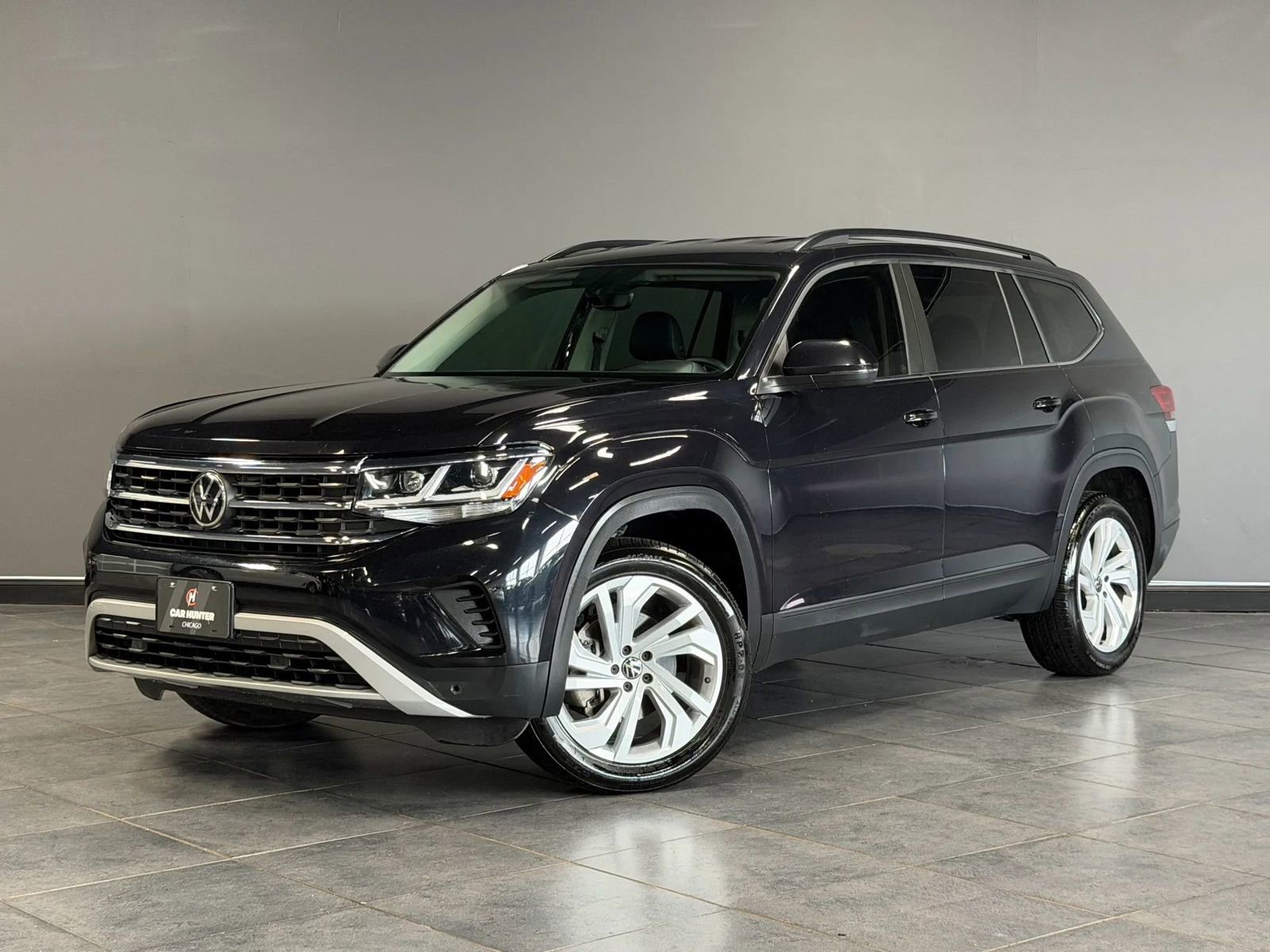 Used 2021 Volkswagen Atlas SE w/ Towing Package FWD image 1