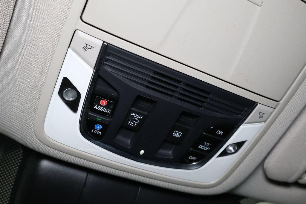Used 2020 Acura RDX AWD w/ Technology Package image 28