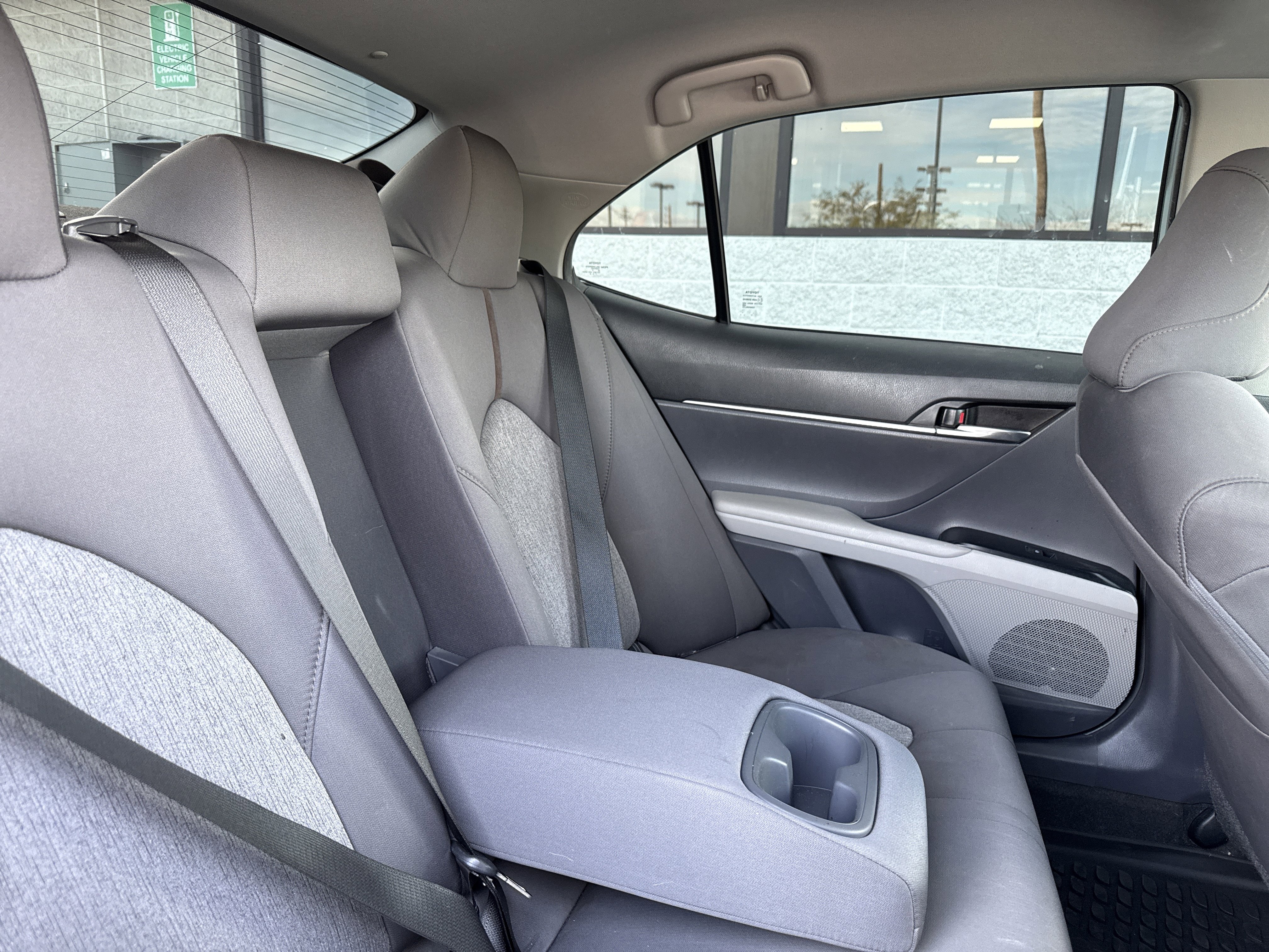 Used 2019 Toyota Camry LE image 33