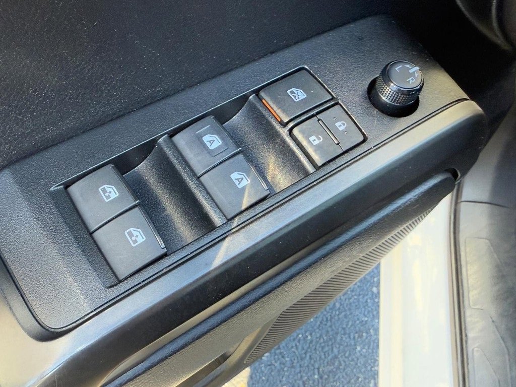 Used 2019 Toyota Tacoma TRD Sport image 14