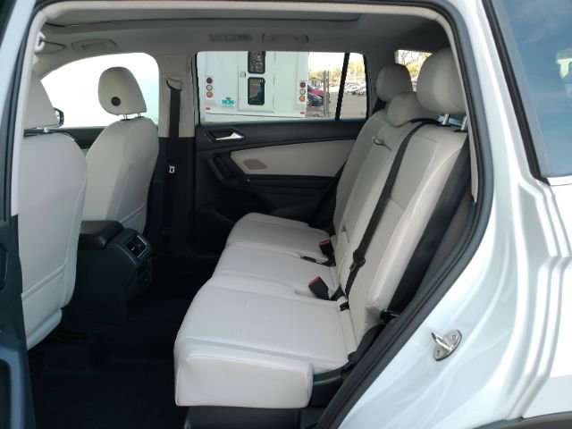 Used 2018 Volkswagen Tiguan SEL image 17
