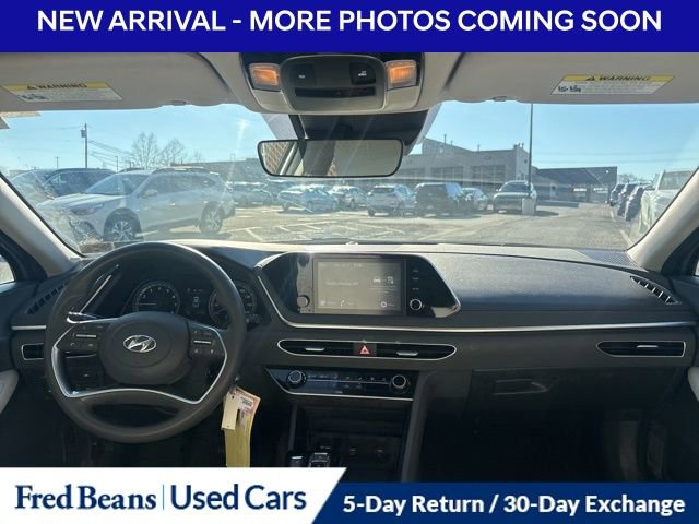 Used 2023 Hyundai Sonata SE w/ Preferred Accessory Package image 12