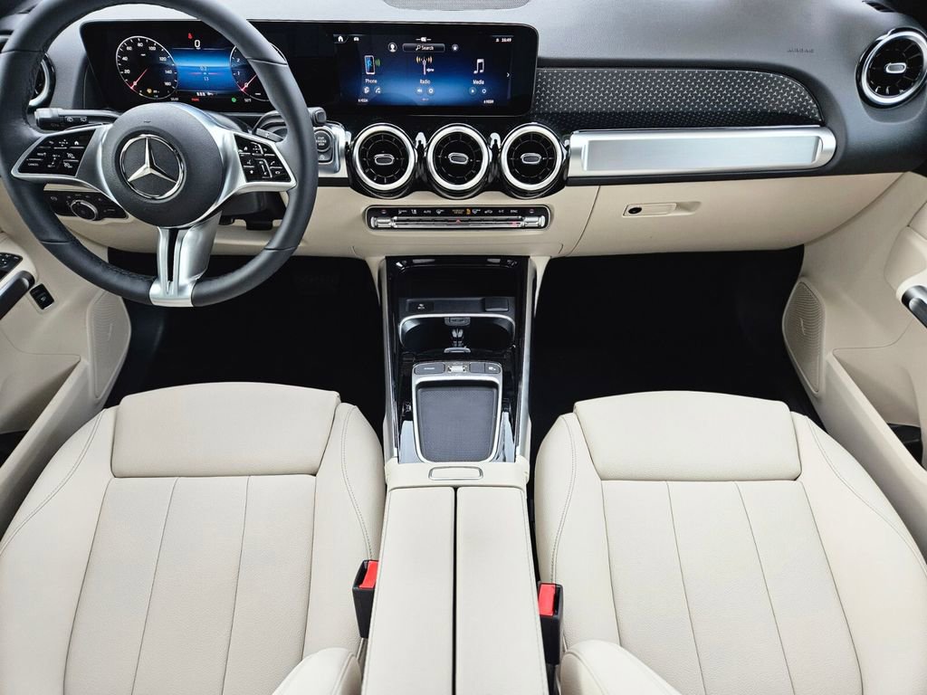 New 2026 Mercedes-Benz GLB 250 4MATIC image 14