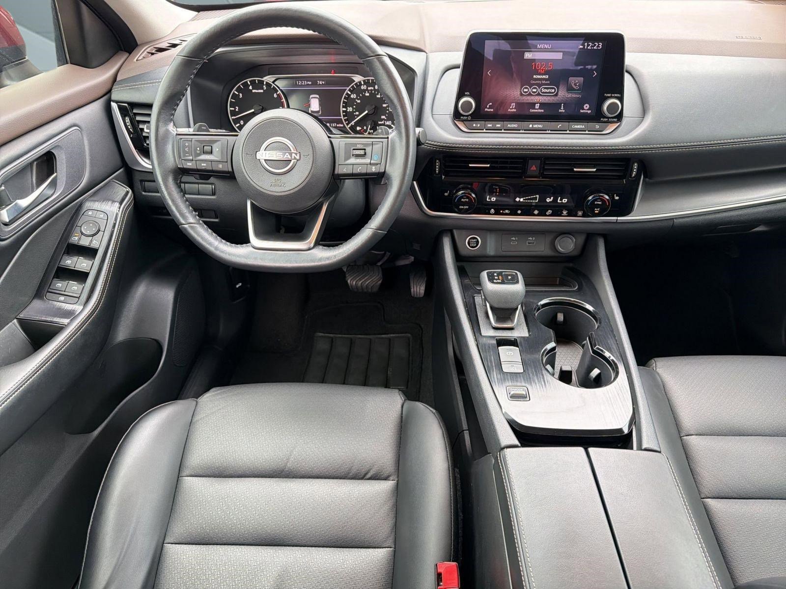 Used 2023 Nissan Rogue SV w/ SV Premium Package FWD image 28