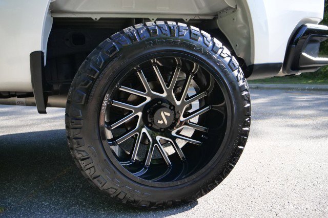 Used 2019 Chevrolet Silverado 1500 LT Trail Boss AWD/4WD image 7