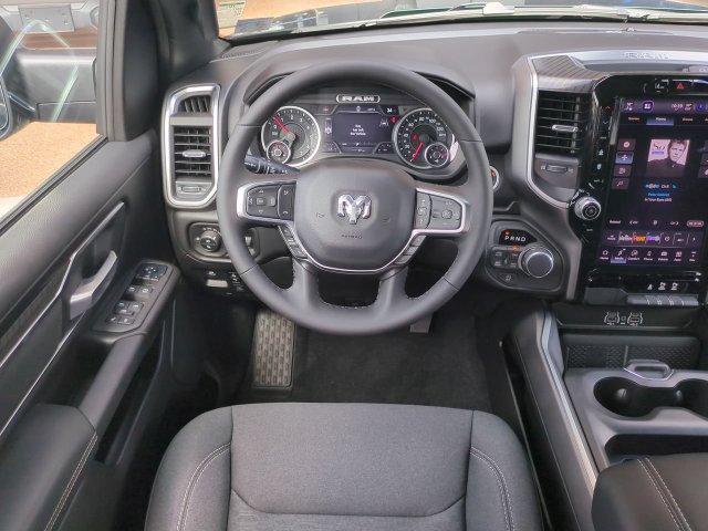 New 2026 RAM 1500 Big Horn AWD/4WD image 16