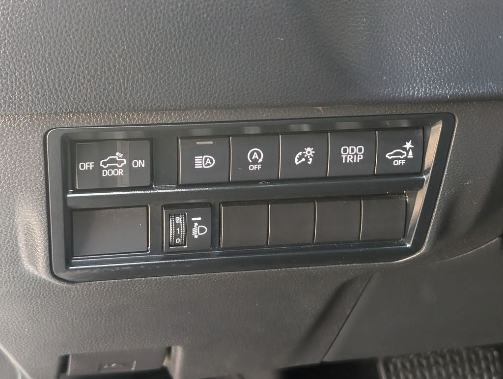 Certified 2022 Toyota Tundra SR5 w/ SR5 Convenience Package RWD image 13