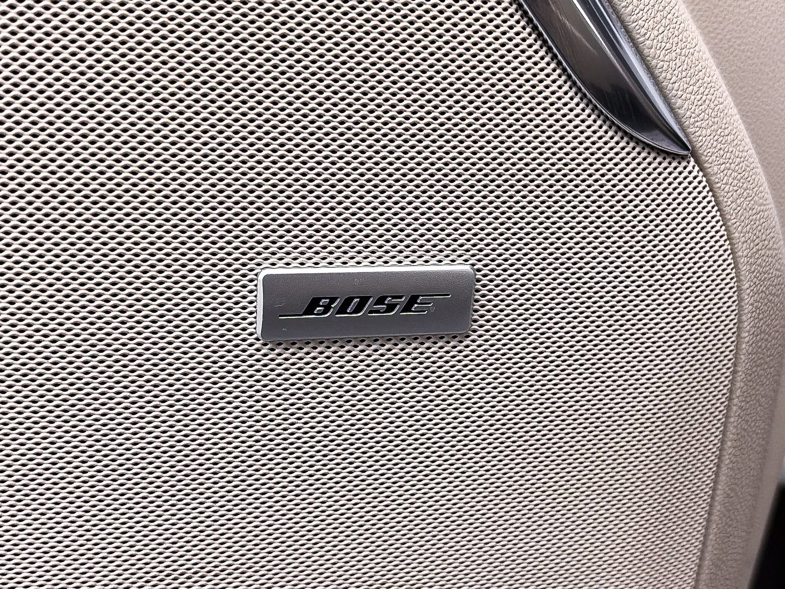 Used 2021 GMC Yukon Denali w/ Denali Premium Package image 4