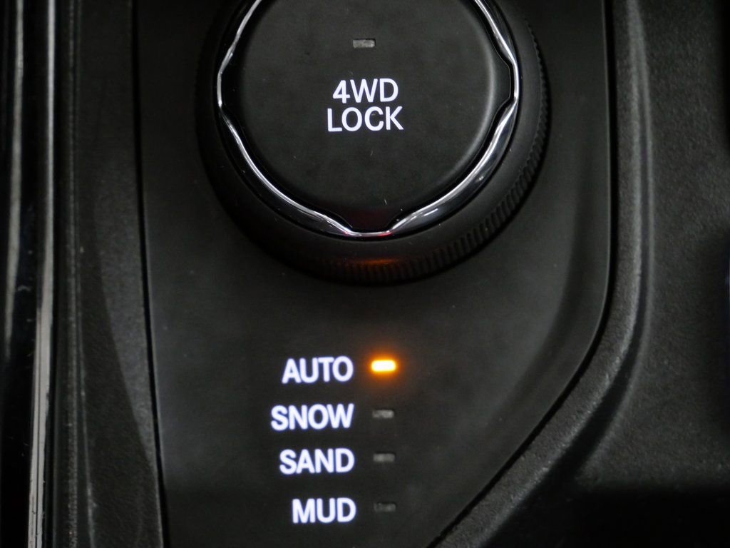 Used 2019 Jeep Compass Limited image 21