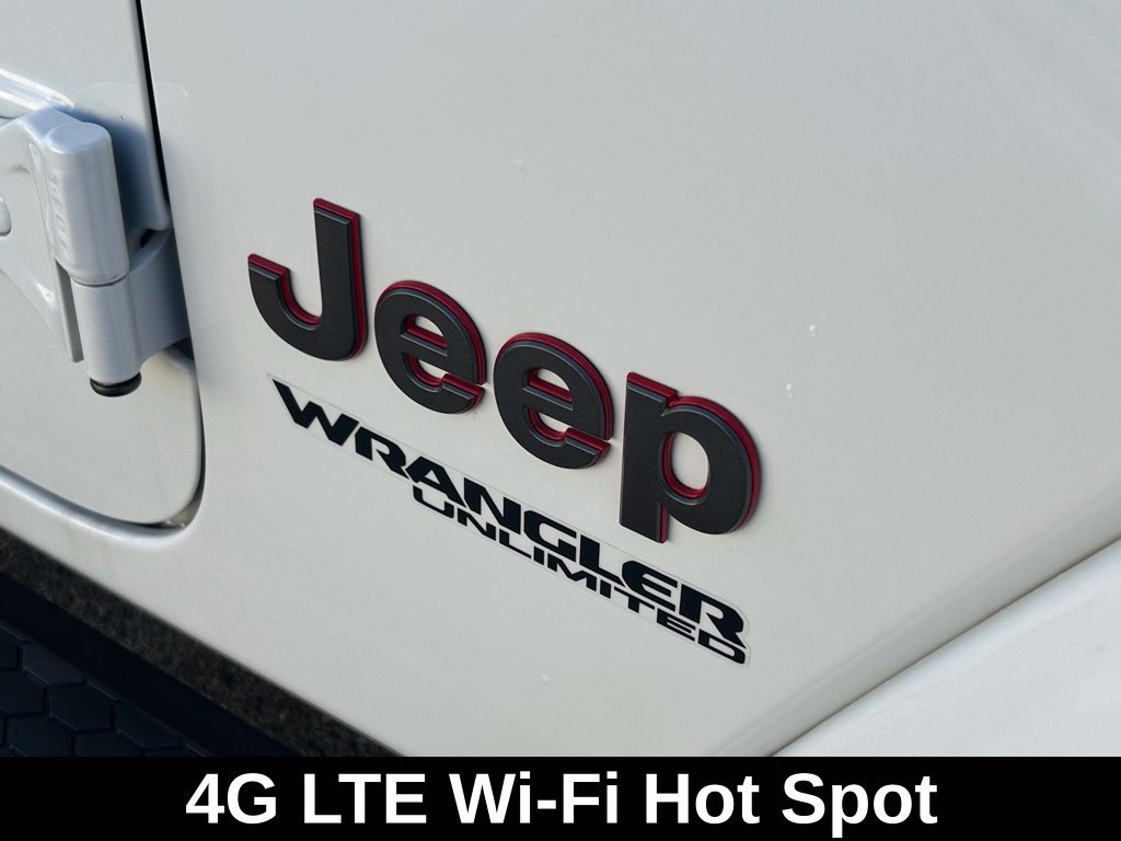 Certified 2021 Jeep Wrangler Unlimited Rubicon w/ Xtreme Recon 35" Tire Package AWD/4WD image 28