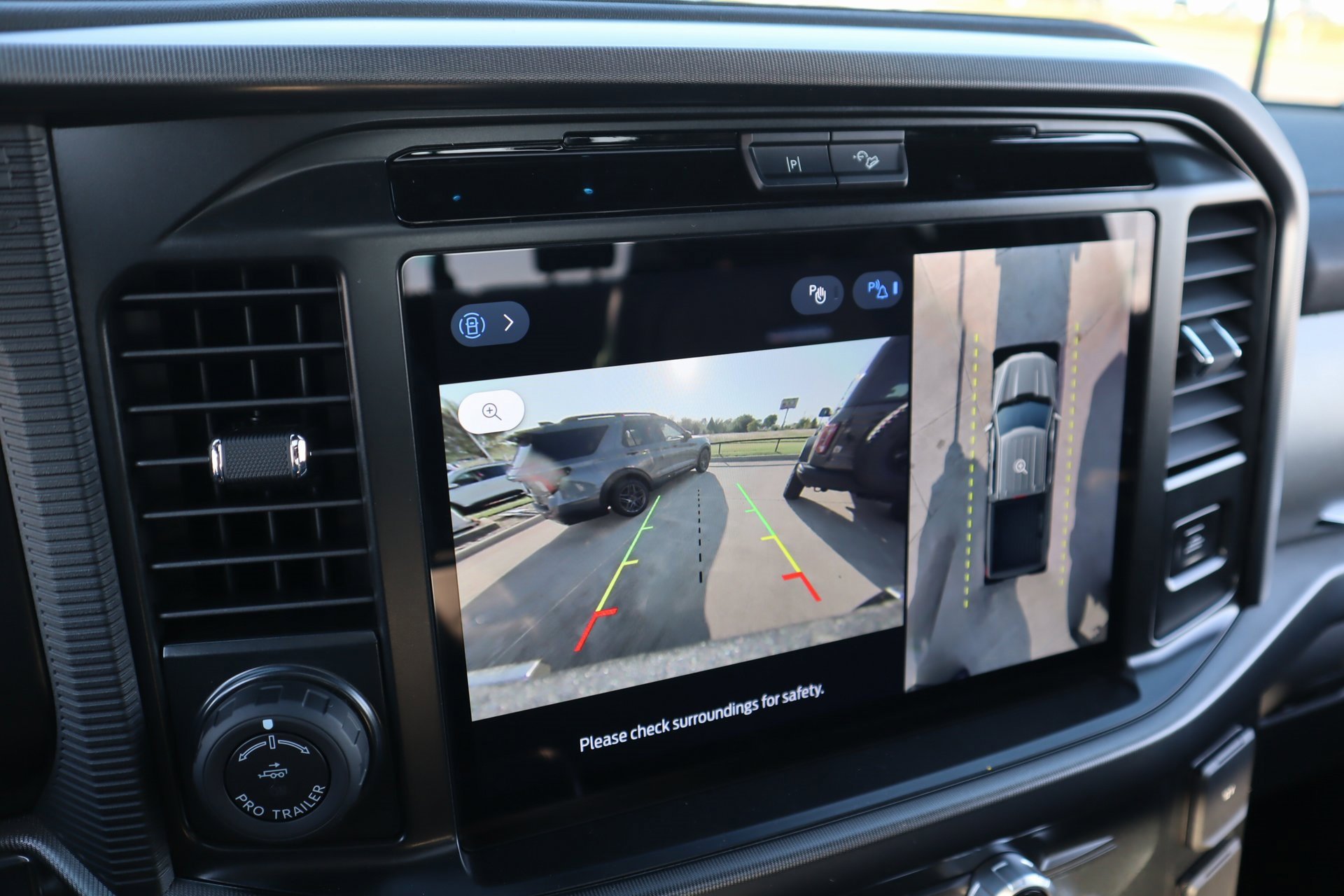 New 2025 Ford F150 Platinum w/ Equipment Group 702A High image 8