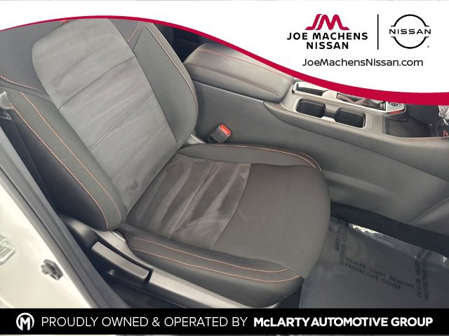 Certified 2025 Nissan Sentra SR image 25