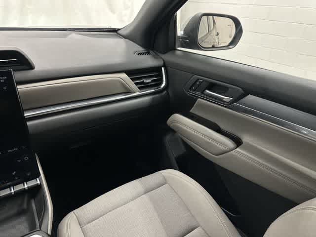 Used 2026 GMC Terrain Elevation AWD/4WD image 13