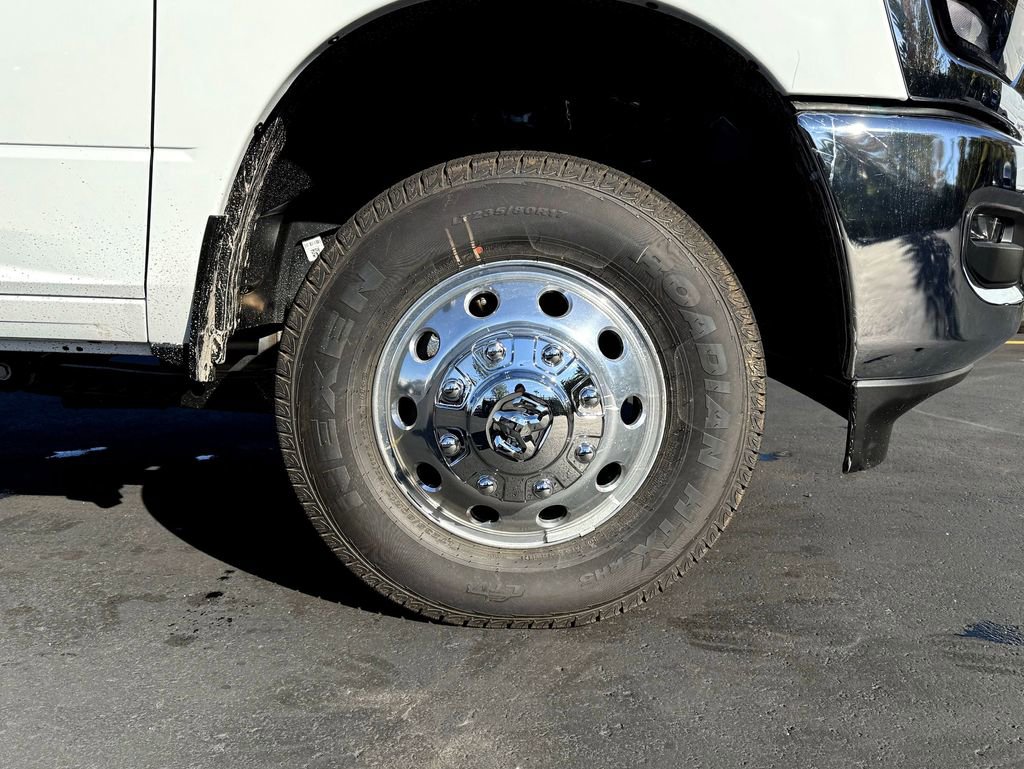 New 2026 RAM 3500 Tradesman w/ Chrome Appearance Group image 9
