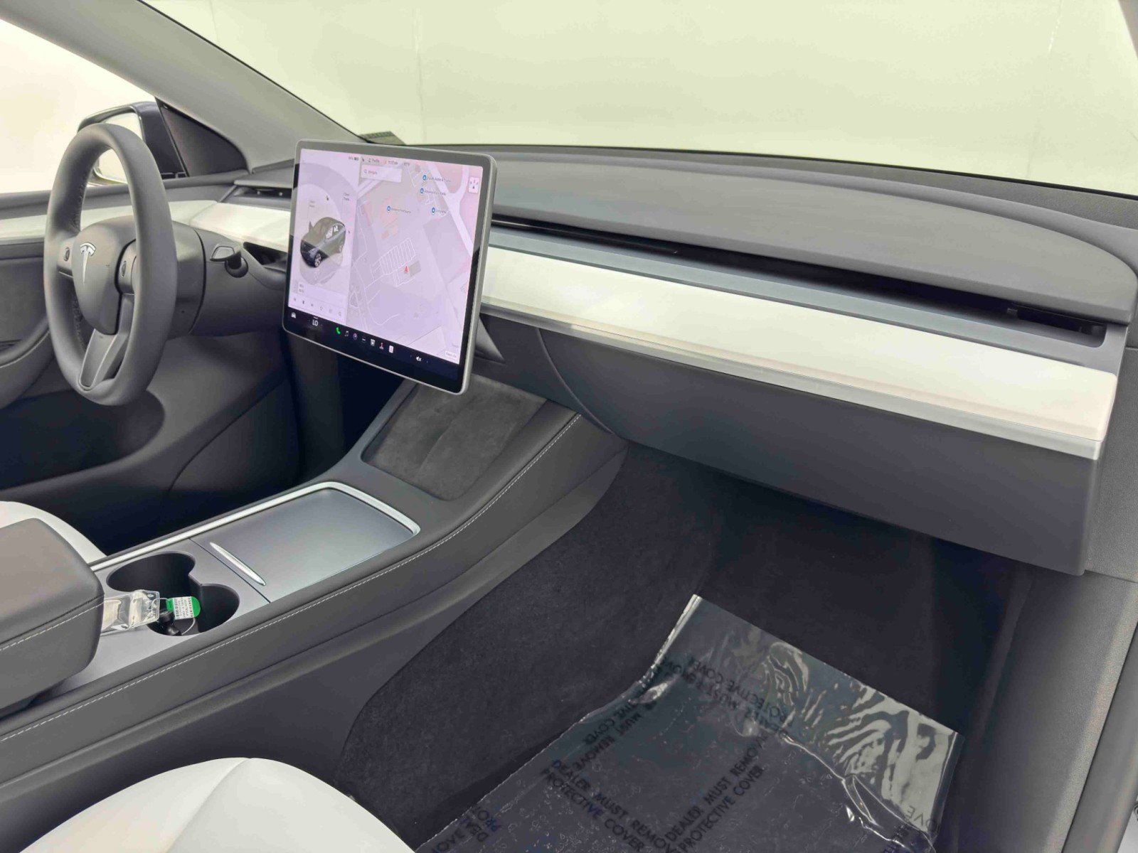 Used 2024 Tesla Model Y Long Range image 15