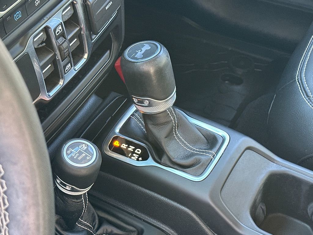 Used 2023 Jeep Wrangler Unlimited Sahara image 19