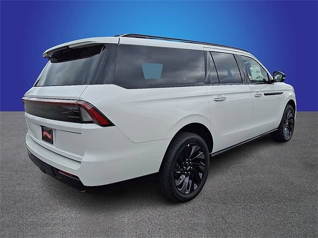 New 2025 Lincoln Navigator L Reserve w/ Jet Appearance Package AWD/4WD image 3