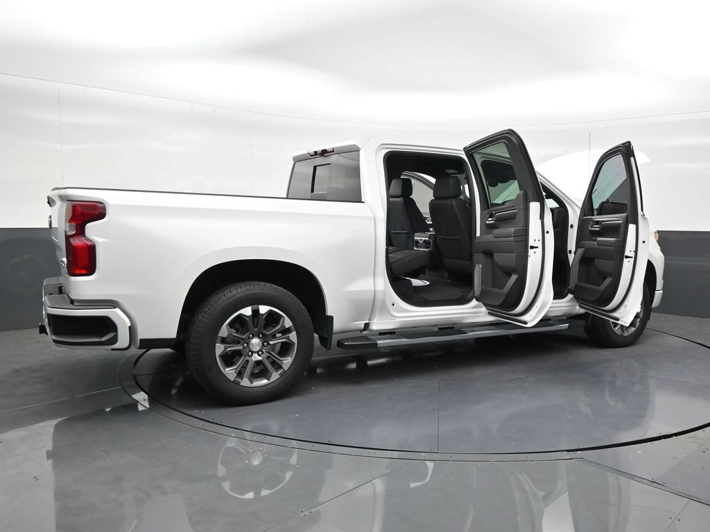 Used 2024 Chevrolet Silverado 1500 High Country w/ Technology Package RWD image 28