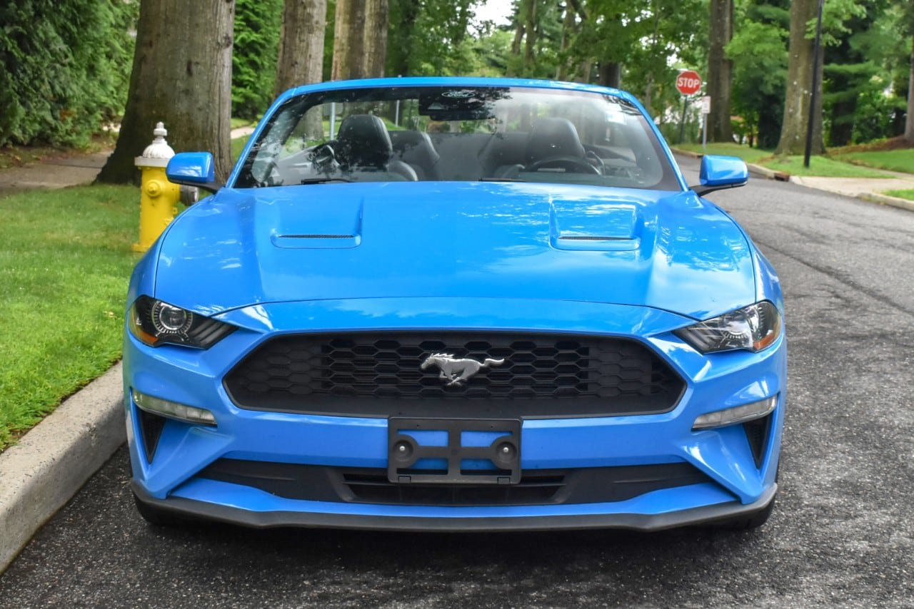 Used 2022 Ford Mustang Premium RWD image 12