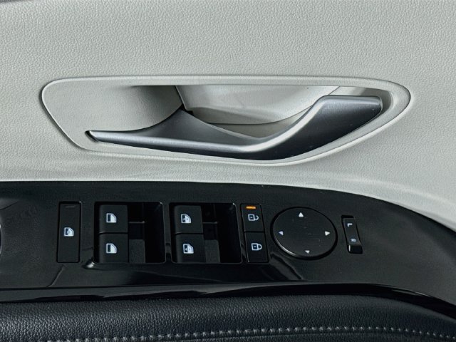 Used 2025 Hyundai Tucson Limited FWD image 20