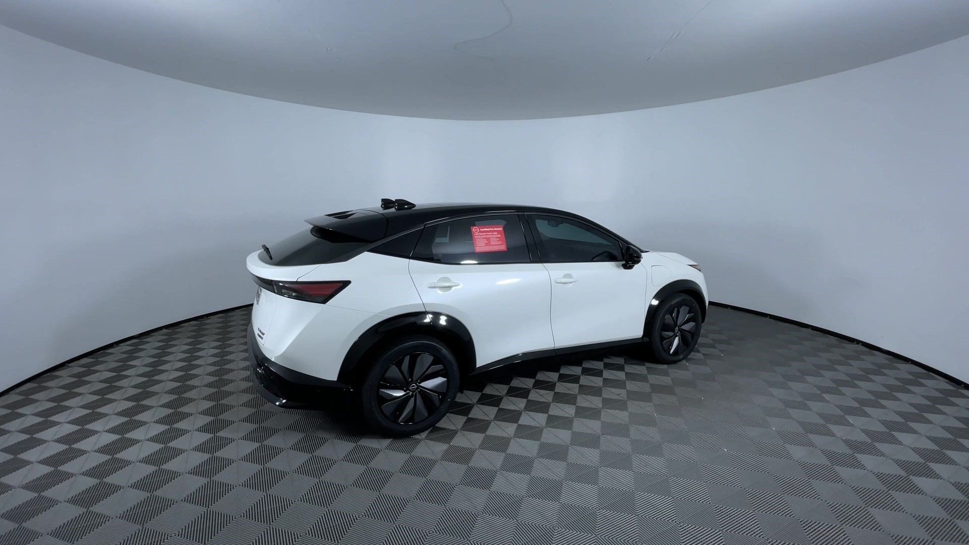 Certified 2024 Nissan Ariya AWD image 9