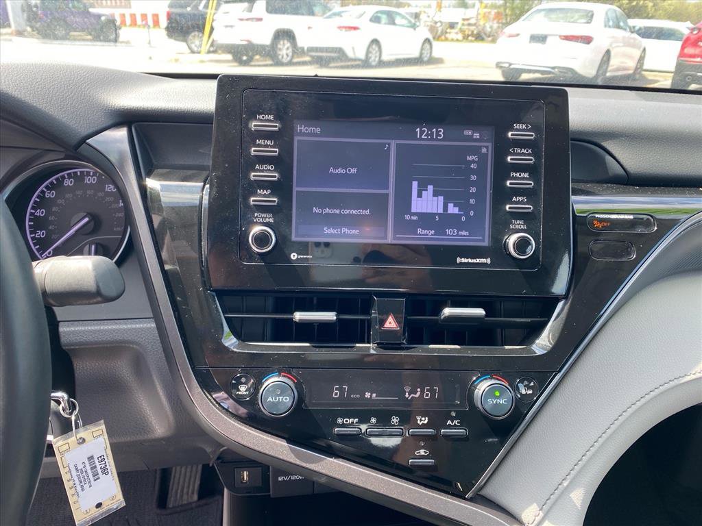 Used 2023 Toyota Camry SE FWD image 11