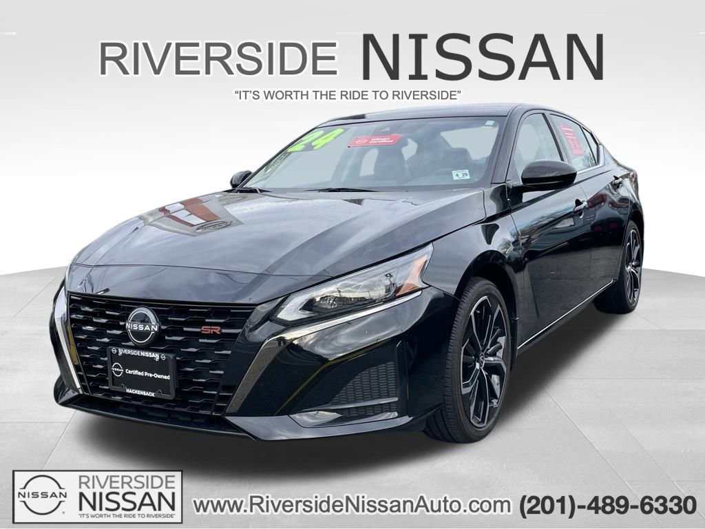 Used 2024 Nissan Altima 2.5 SR