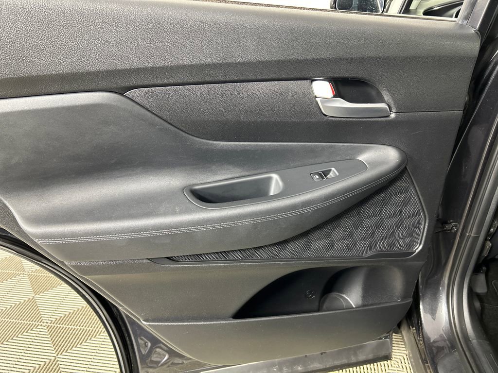Used 2021 Hyundai Santa Fe SEL FWD image 16