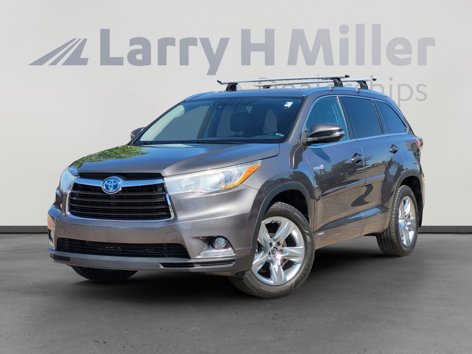 Used 2016 Toyota Highlander Limited Platinum AWD/4WD image 1