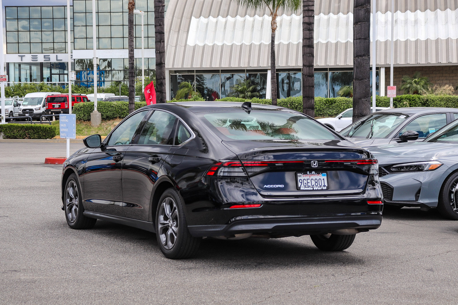 Used 2023 Honda Accord EX image 4