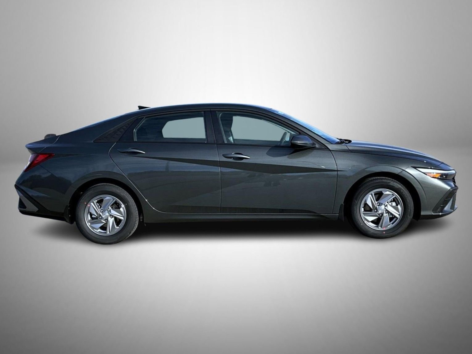 New 2026 Hyundai Elantra SE image 4