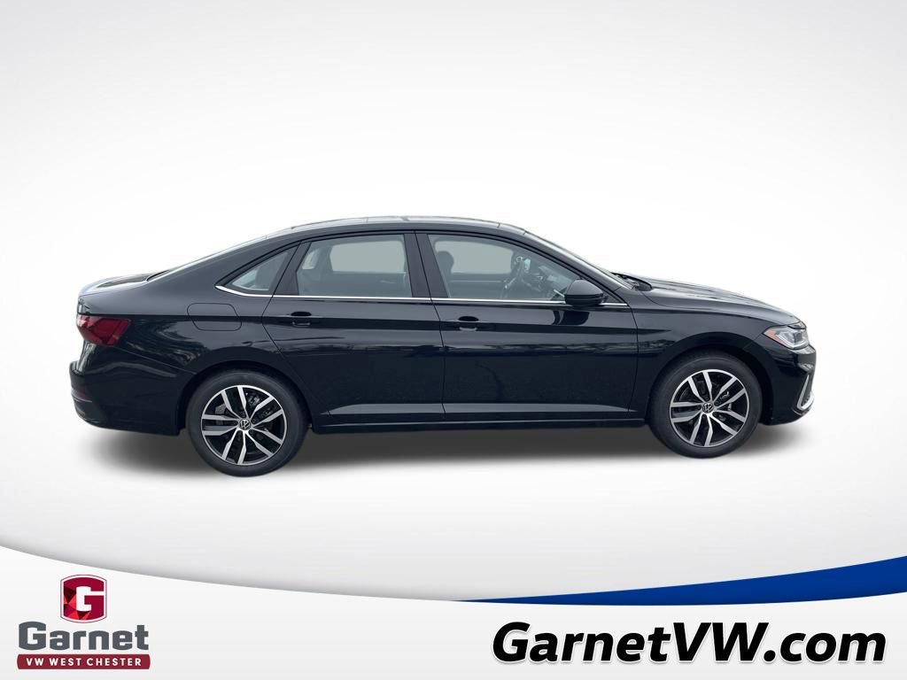 New 2026 Volkswagen Jetta SE image 6