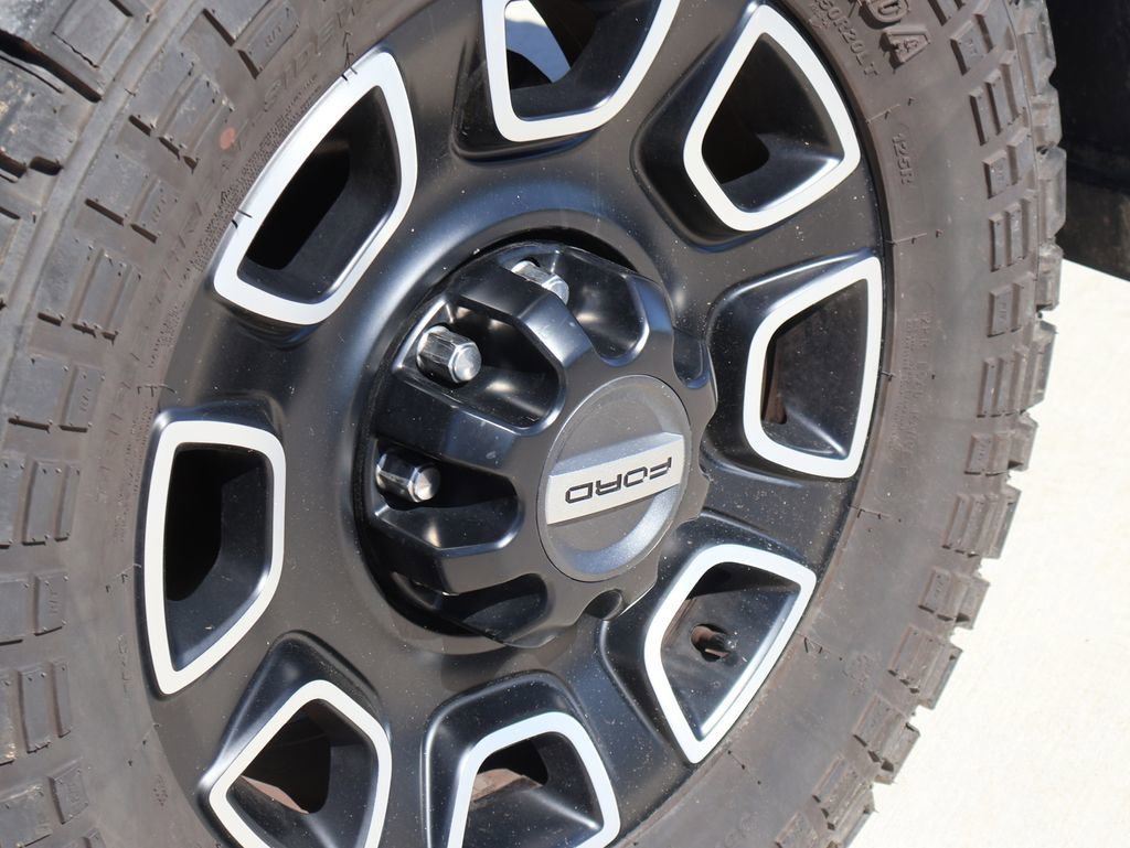 Used 2024 Ford F250 Platinum AWD/4WD image 40