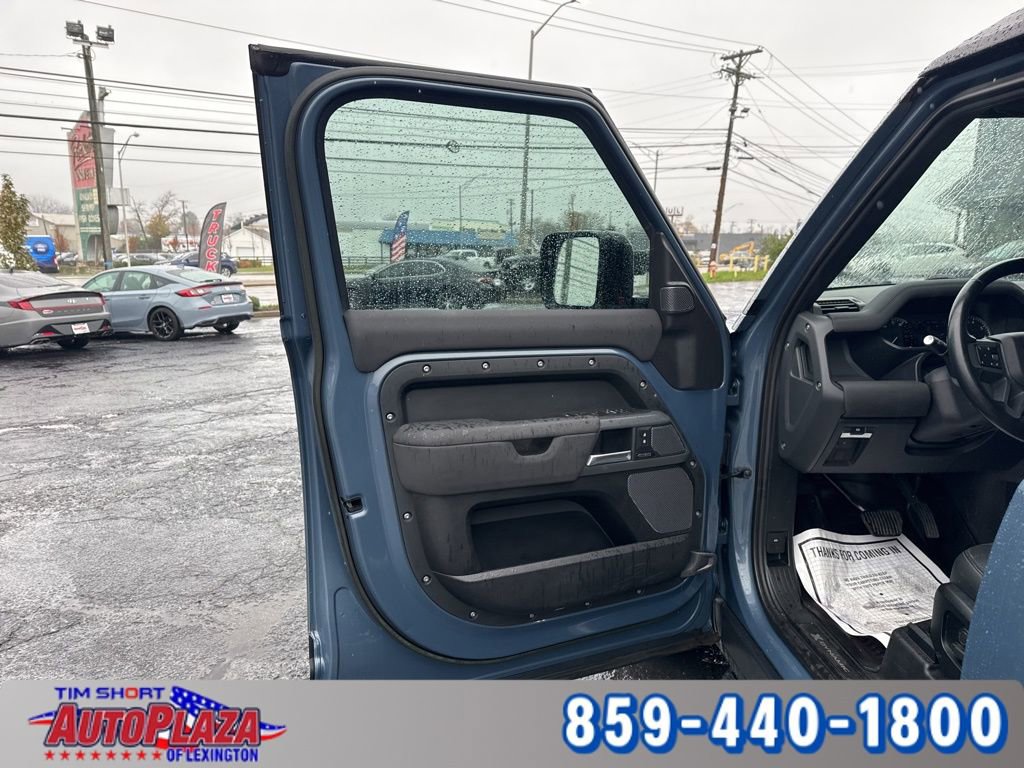 Used 2023 Land Rover Defender 110 X-Dynamic SE image 57