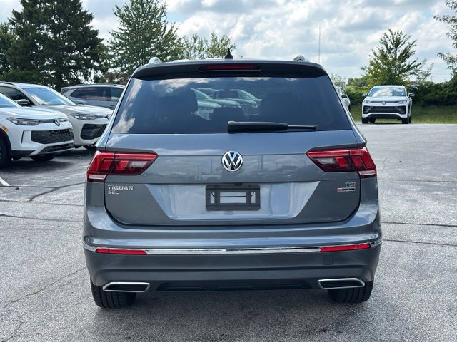 Used 2018 Volkswagen Tiguan SEL AWD/4WD image 6