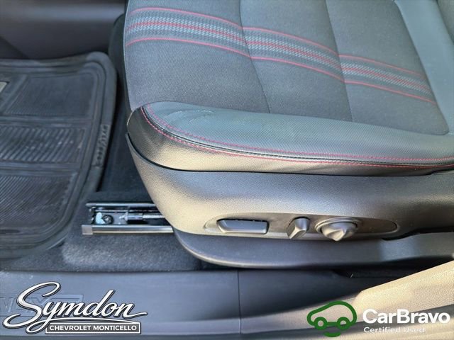 Certified 2024 Chevrolet Equinox RS w/ LPO, Floor Liner Package AWD/4WD image 16