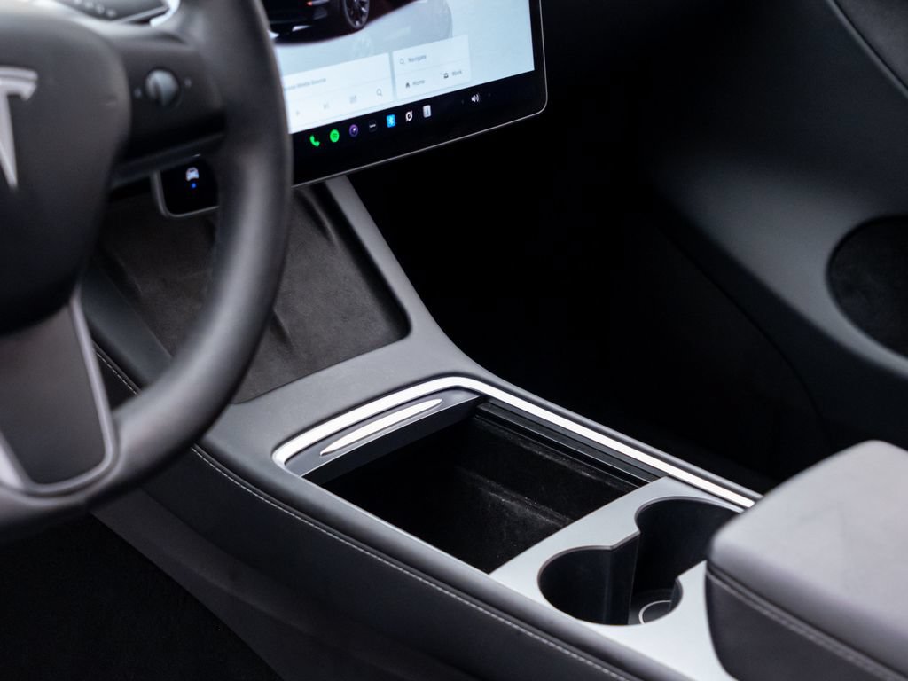 Used 2023 Tesla Model Y Long Range AWD/4WD image 13