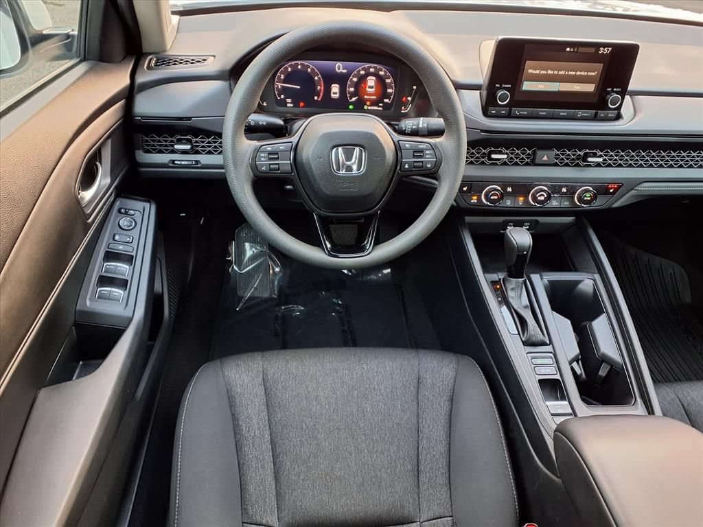 Used 2024 Honda Accord EX image 7