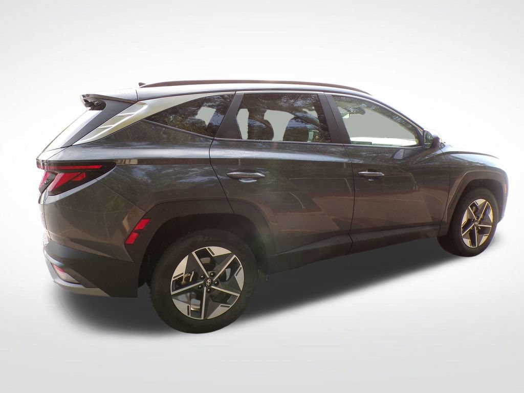 Certified 2025 Hyundai Tucson SEL AWD/4WD image 8