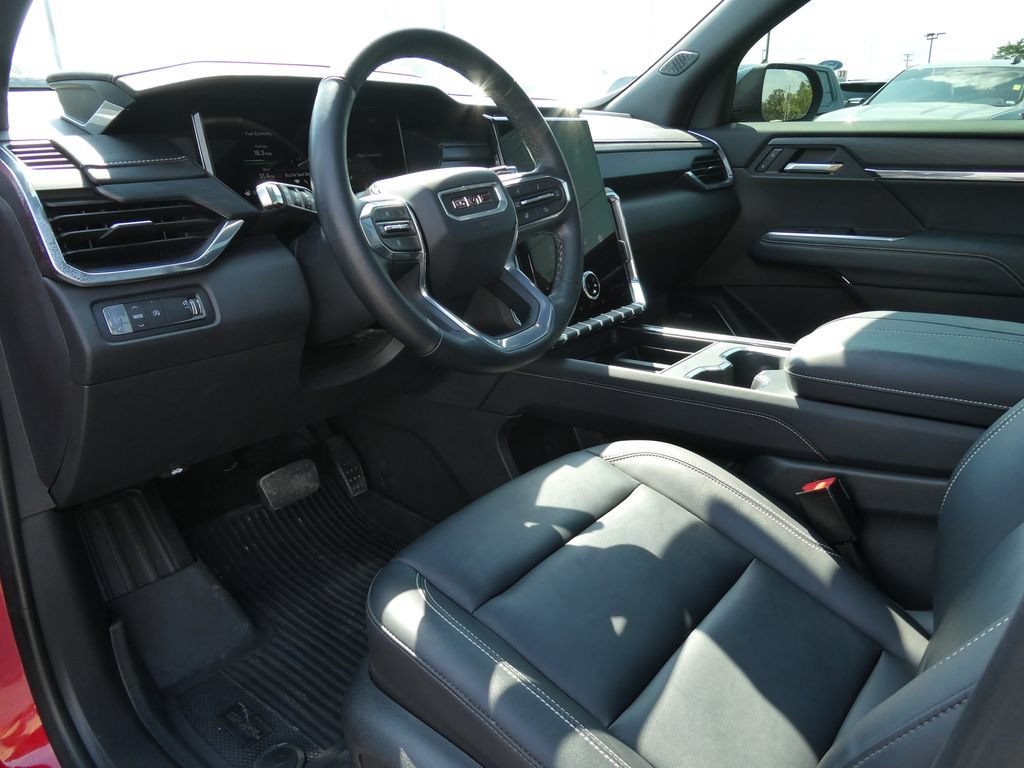 Certified 2025 GMC Acadia Elevation w/ Elevation Premium Package FWD image 25