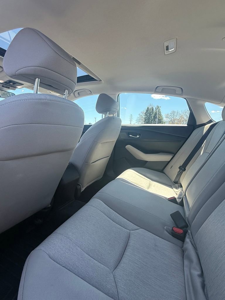 Used 2023 Honda Accord EX image 7