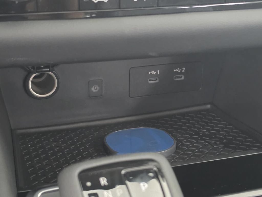 New 2026 Nissan Pathfinder Platinum FWD image 18